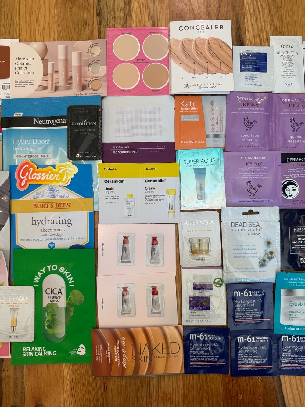 52pc NEW Beauty Sample Lot - tarte, Glossier, Dr. Jart+, Urban Decay, Fresh - Picture 3 of 6